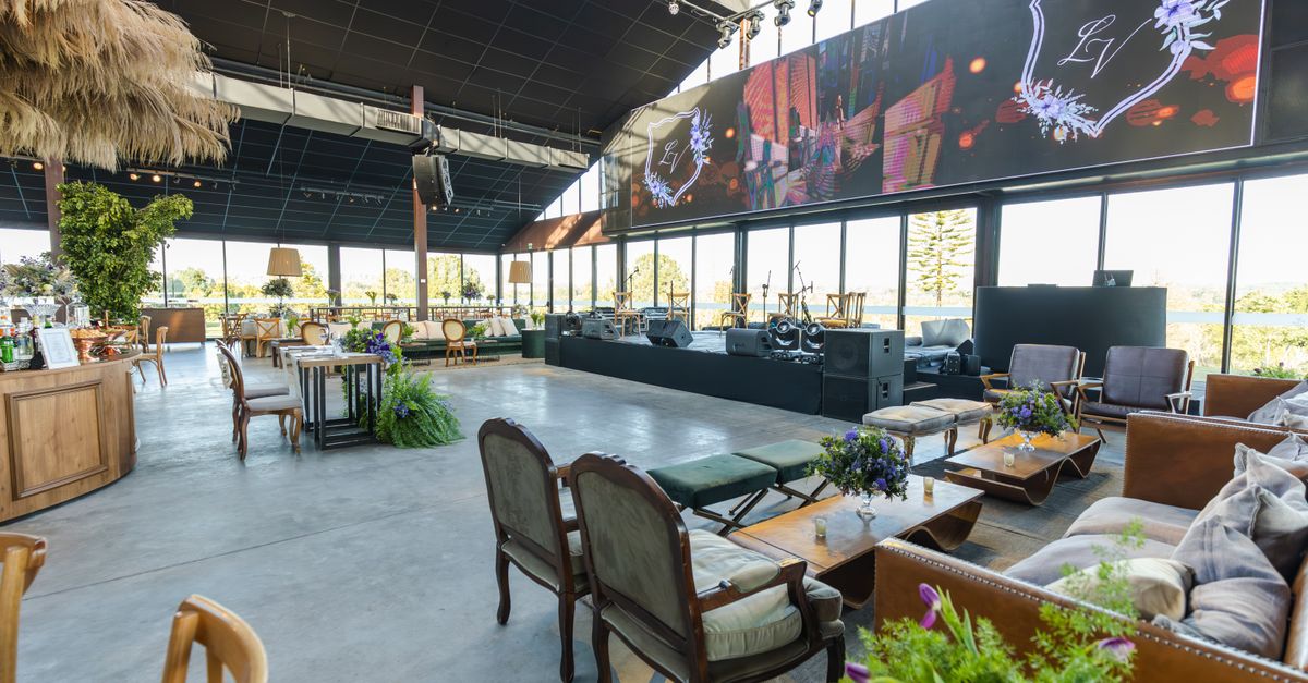 How to Create a Professional Atmosphere with Event Furniture