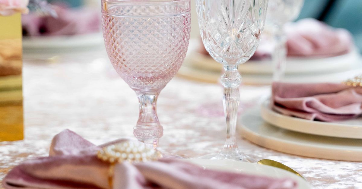 Luxurious Waterfront Venues to Celebrate Your Love