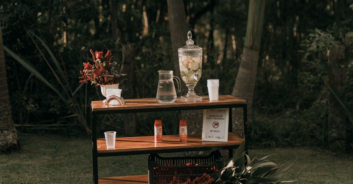 The Benefits of Buffet versus Sit-Down Catering for Weddings